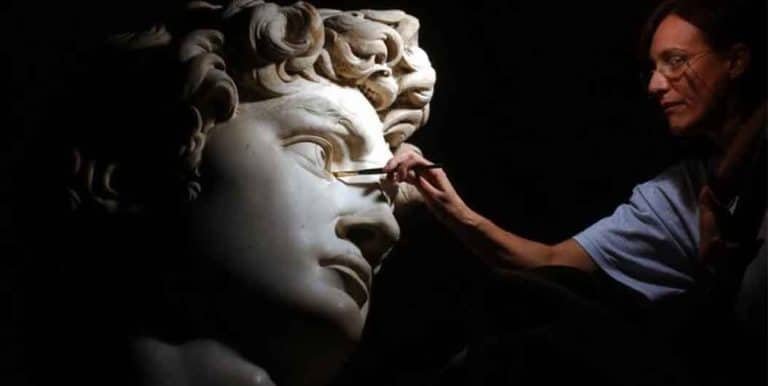 Florence’s Michelangelo marbles were cleaned with the help of bacteria